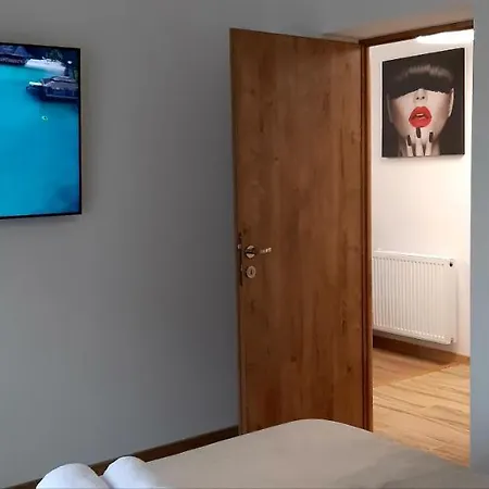 Апартаменти Andy'S Coresi Mountain View *
